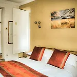 Vendégház West End 4*
