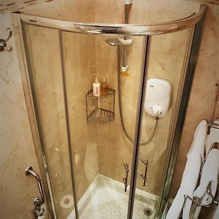 게스트하우스 West End